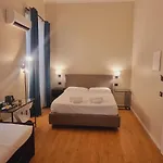 招待所 Eva Luxury 4*
